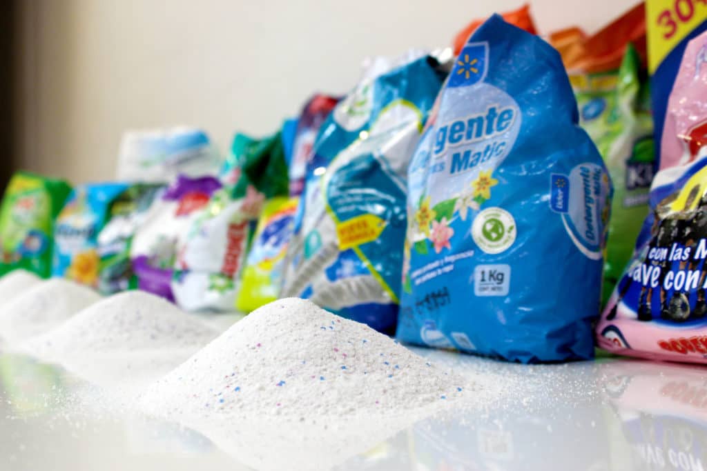 Servicio Nacional del Consumidor detectó deficiencias en la rotulación de detergentes