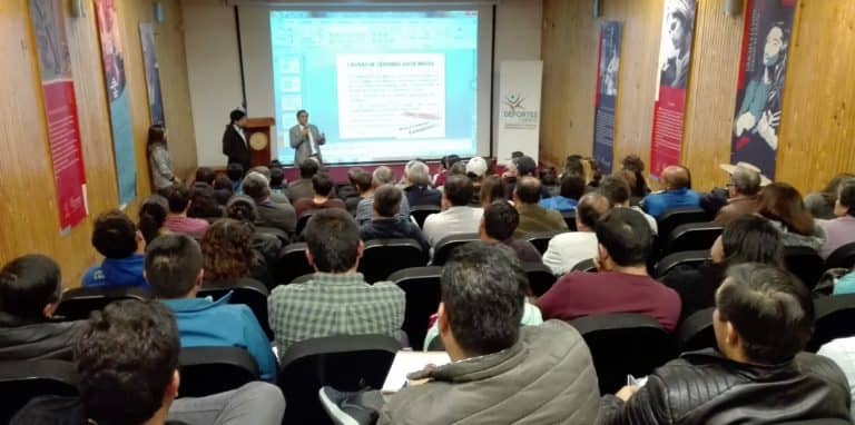Se realizó lanzamiento de bases para postular a subvención municipal y becas deportivas en Curicó