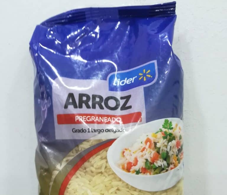 Curicano pidió fiscalización a Supermercado Líder tras encontrar gusanos en paquetes de arroz