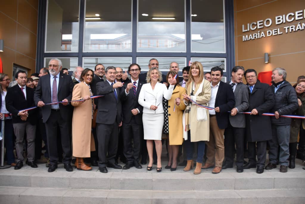 Se inauguró en Molina el Liceo Bicentenario María del Tránsito de la Cruz