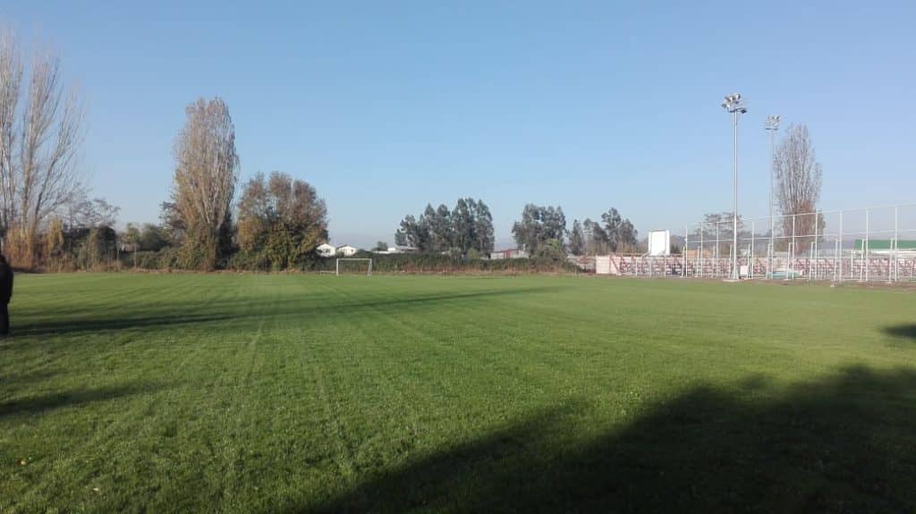 Cancha N°2 del Estadio Anfa continúa su recuperación  tras fuerte inversión