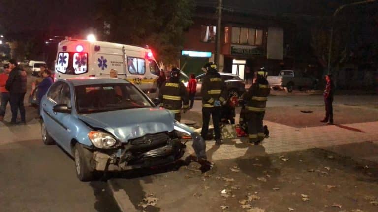 Colisión de tránsito develó falta de ambulancias en Curicó