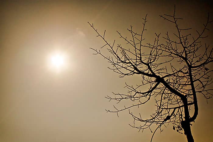 Especialistas revelaron los riesgos de exponerse al sol en invierno