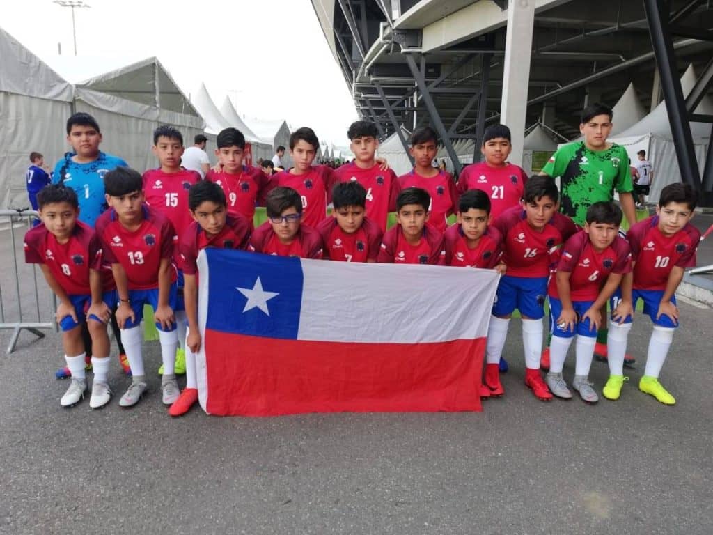 Dulce y agraz para el Colegio Alessandri en primera jornada en Austria