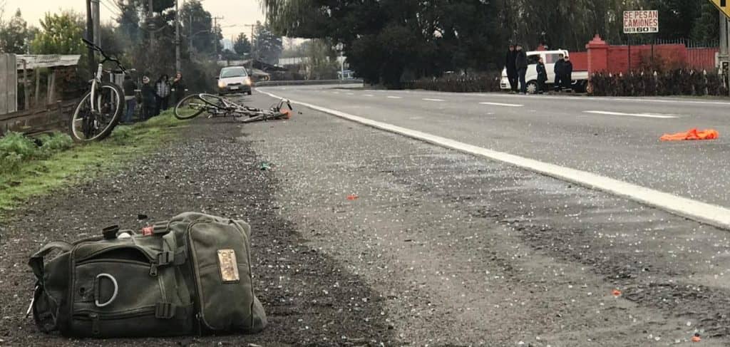 Ciclista falleció tras ser colisionado por espejo retrovisor de minibús en ruta Lontué-Molina