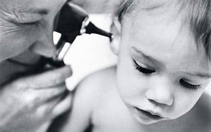 Expertos indican cómo detectar y prevenir la otitis durante el invierno