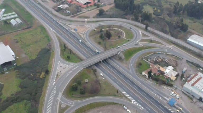 Alcaldesa solicitó a ministro de Obras Públicas financiar pavimentación de ruta a la Montaña de Teno