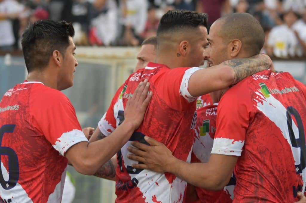 Curicó Unido derrota por primera vez a Colo Colo en el Torneo Nacional