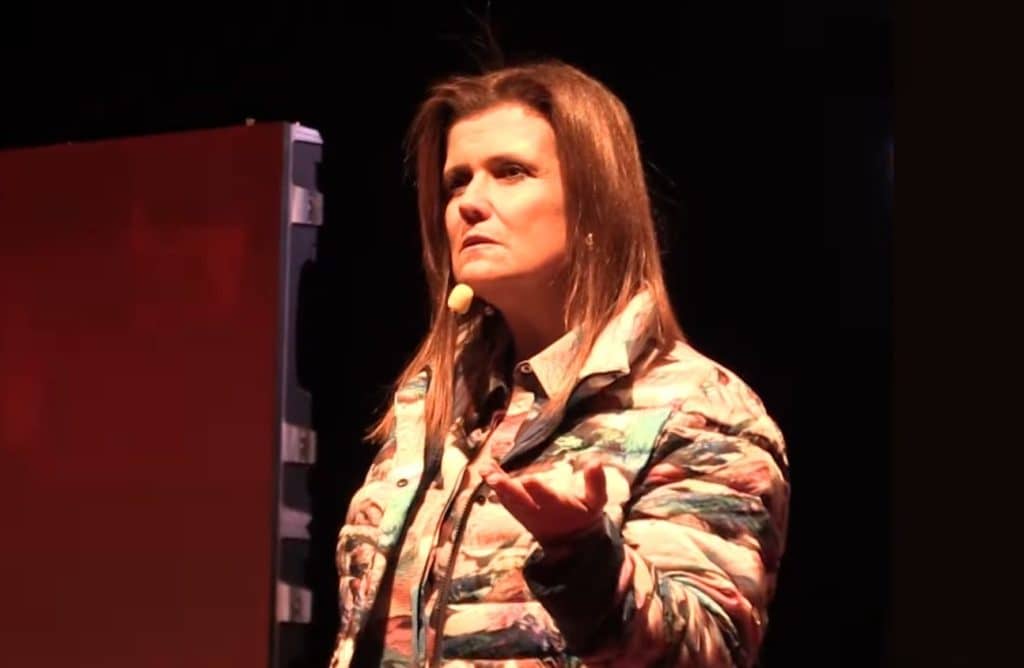 Pilar Sordo realizó charla sobre cómo educar a los hijos en Sagrada Familia