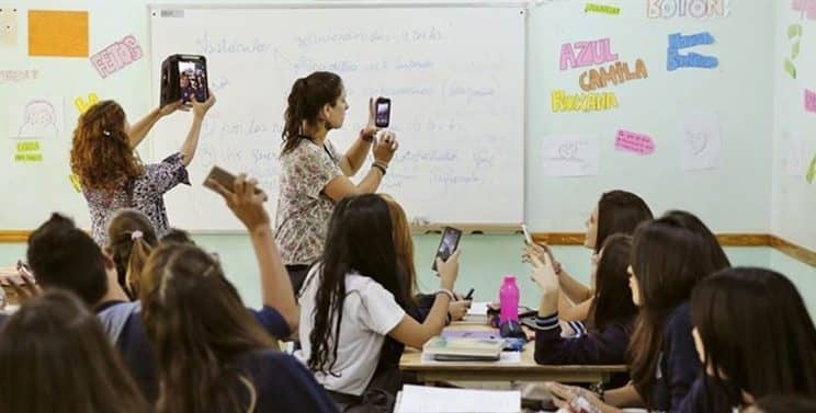 Decano de la Universidad de Talca defiende uso de dispositivos tecnológicos en colegios