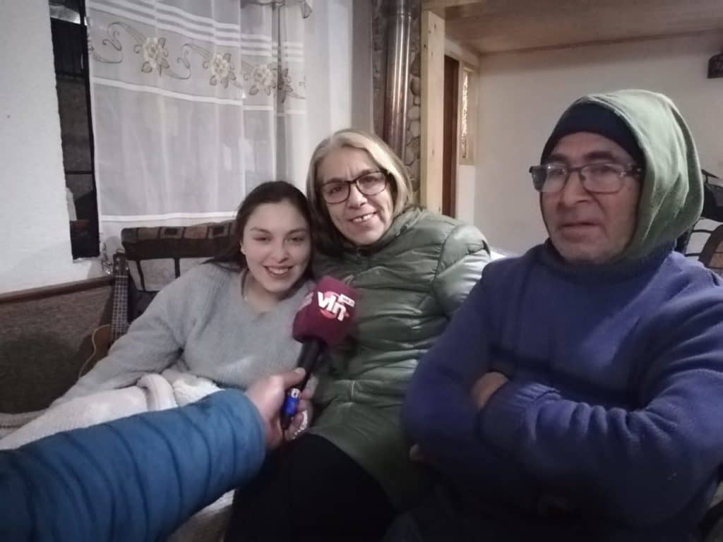 Campaña busca recaudar fondos para operar a joven de Curicó con rara enfermedad