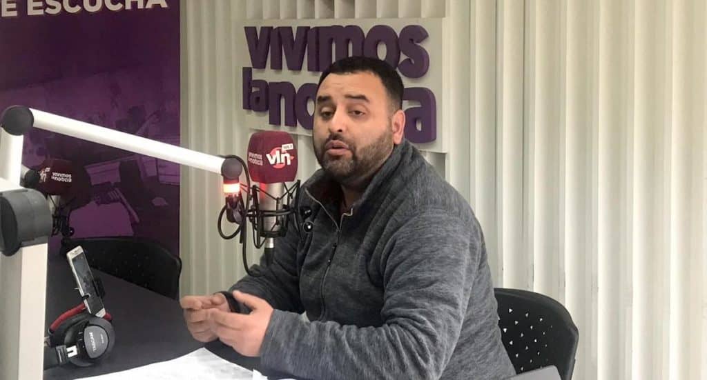 Profesor denuncia vulneración de derechos laborales y discriminación sexual