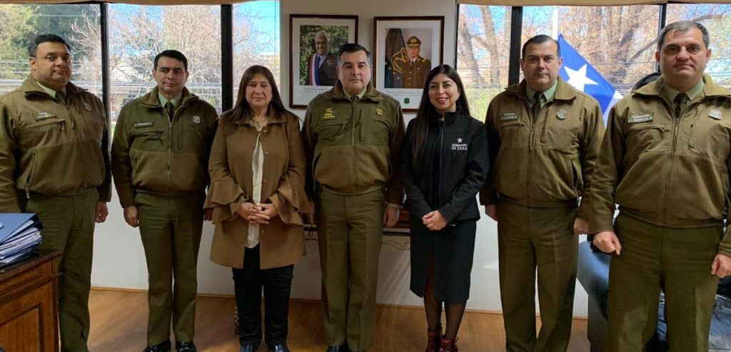 Carabineros y SernamEG lanzaron plan para evitar violencia de parejas en Fiestas Patrias