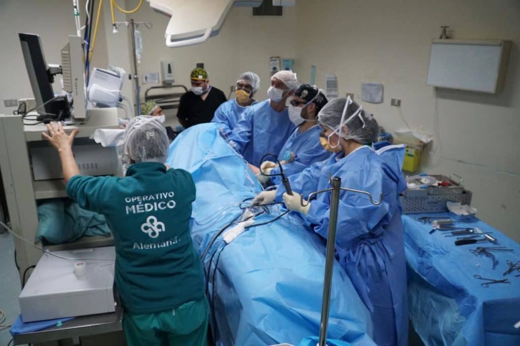 Hospital de Curicó y Clínica Alemana realizaron operativo traumatológico