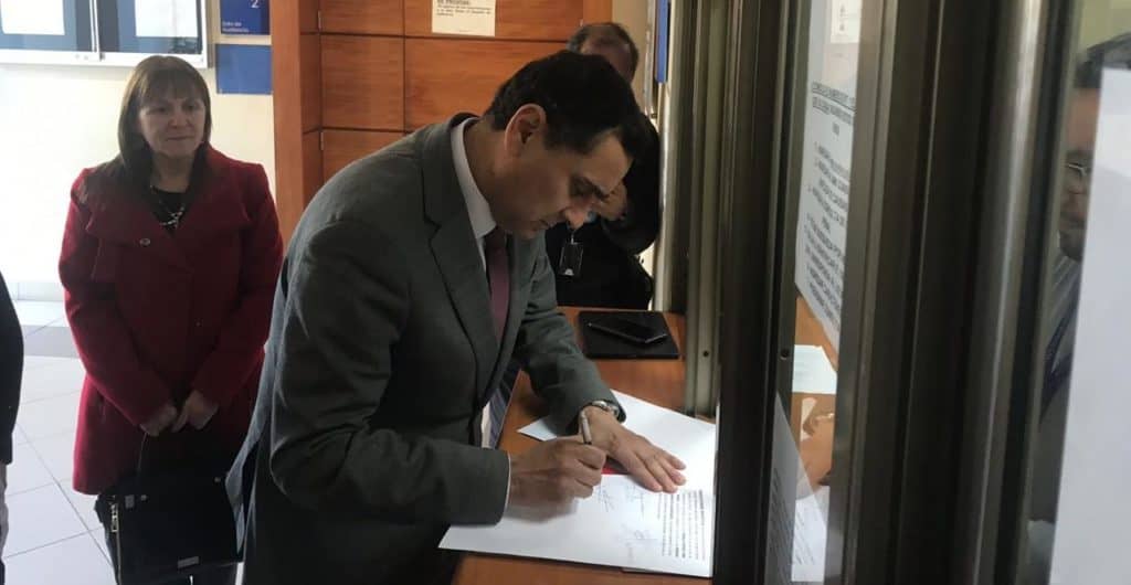 Alcalde presentó querella por falso aviso de bomba en Liceo Fernando Lazcano