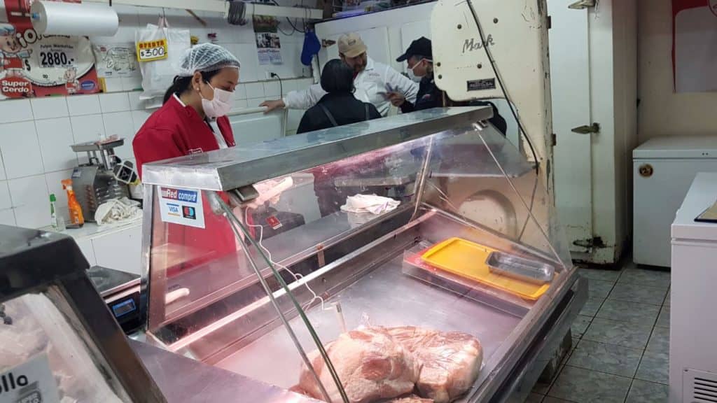 Seremi de Salud fiscalizó carnicerías curicanas antes de Fiestas Patrias