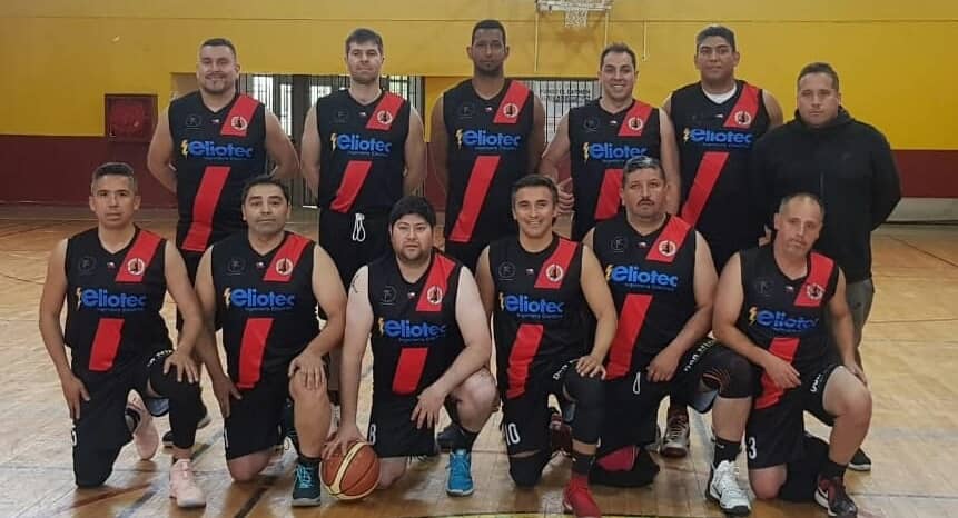Independiente Curicó es protagonista en Nacional de Maxibasquet