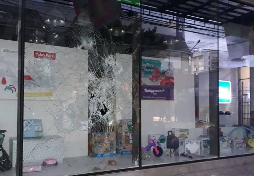 Tribunal seguirá causa contra imputados por destrozos a edificios públicos y privados en Curicó
