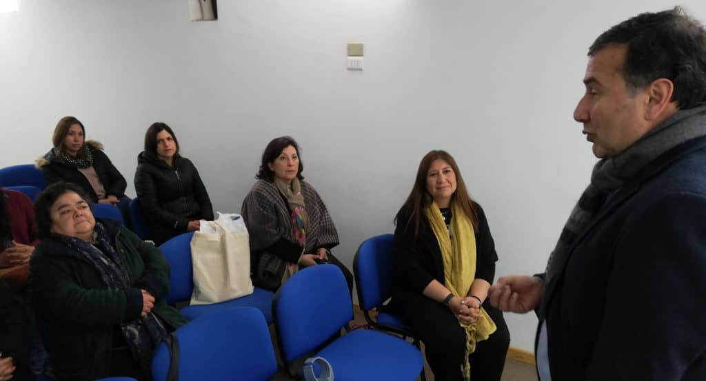 Escuela de Emprendimiento inició cursos para mujeres de Rauco