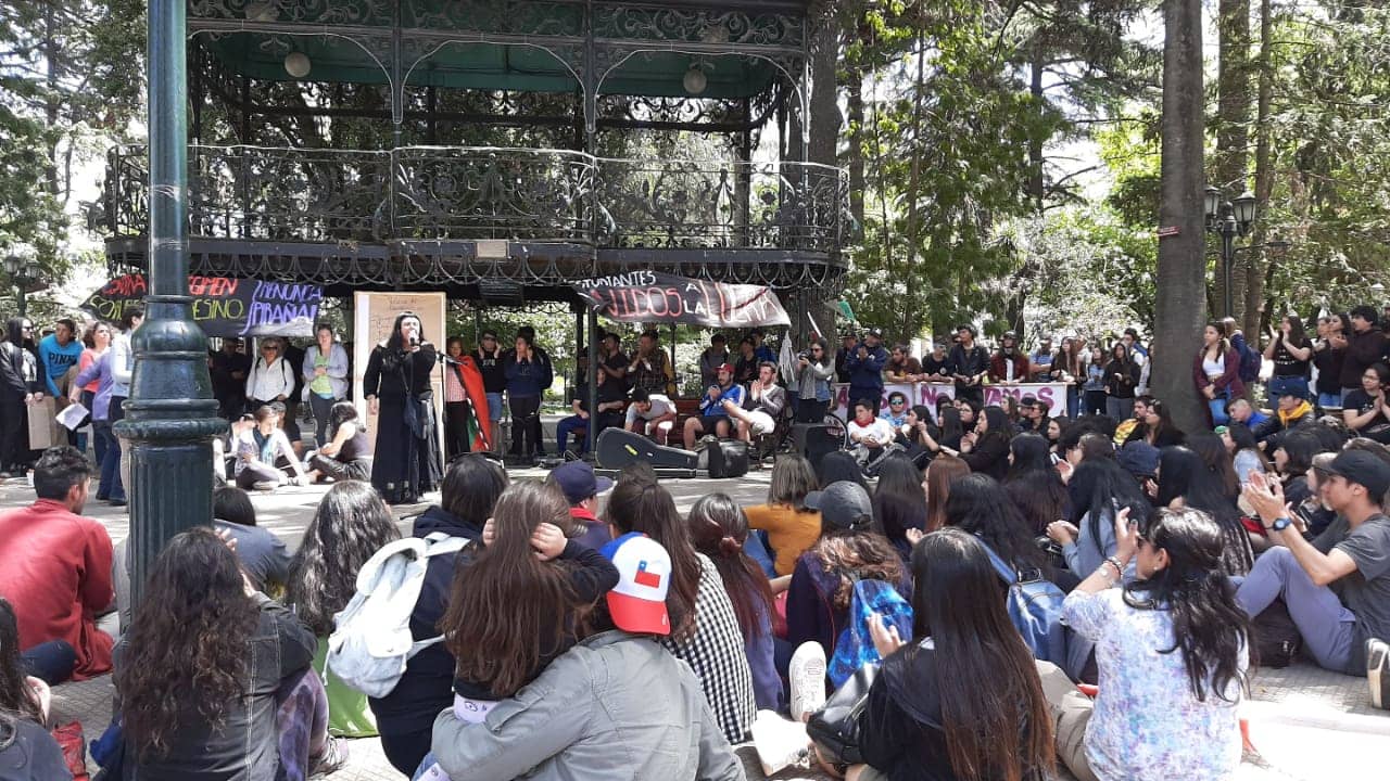 Con éxito se realizó Primera Asamblea Abierta en Plaza de Armas de Curicó