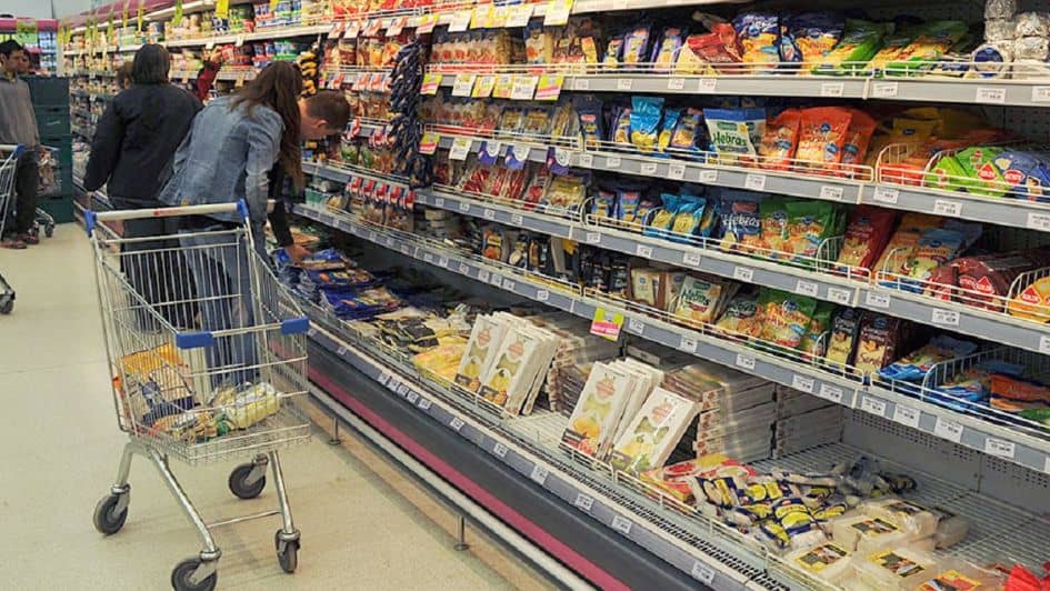 Supermercados de Curicó anunciaron cierres anticipados para este lunes