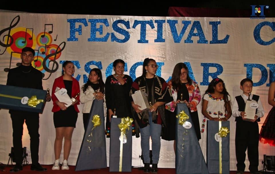 Festival Comunal Escolar de la Voz en Mira Río realizó exitosa versión número 44