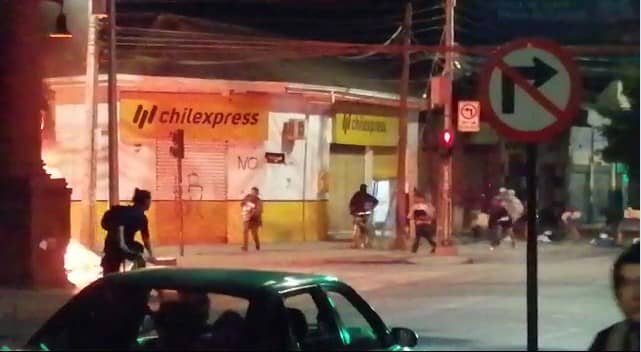 Joven de Sarmiento fue detenido por robo a Chilexpress ocurrido tras manifestaciones de noviembre