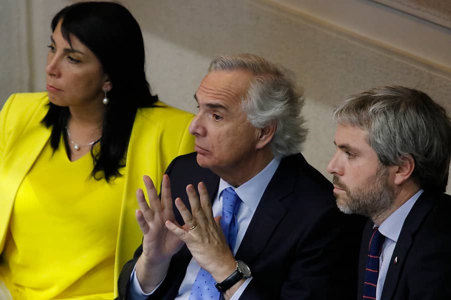 Senadores aprobaron acusación constitucional contra ex ministro del Interior Andrés Chadwick