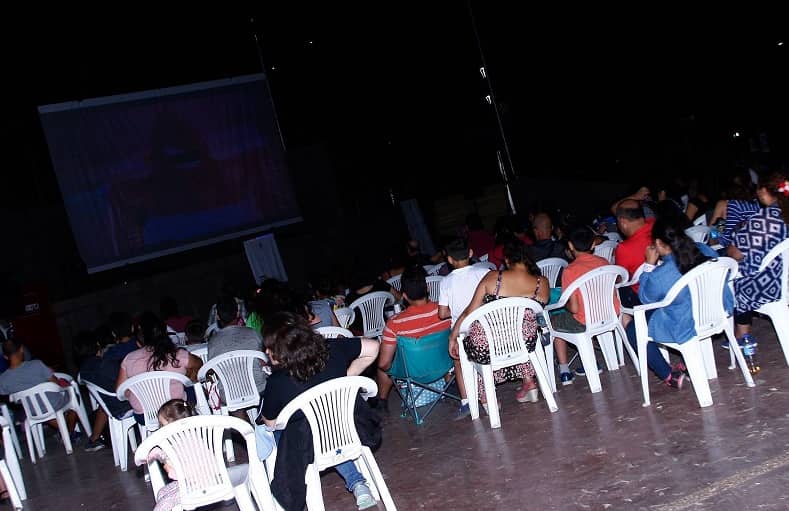 Ciclo de cine “Trae Tu Silla 2020” llevará funciones a diversos sectores de Curicó