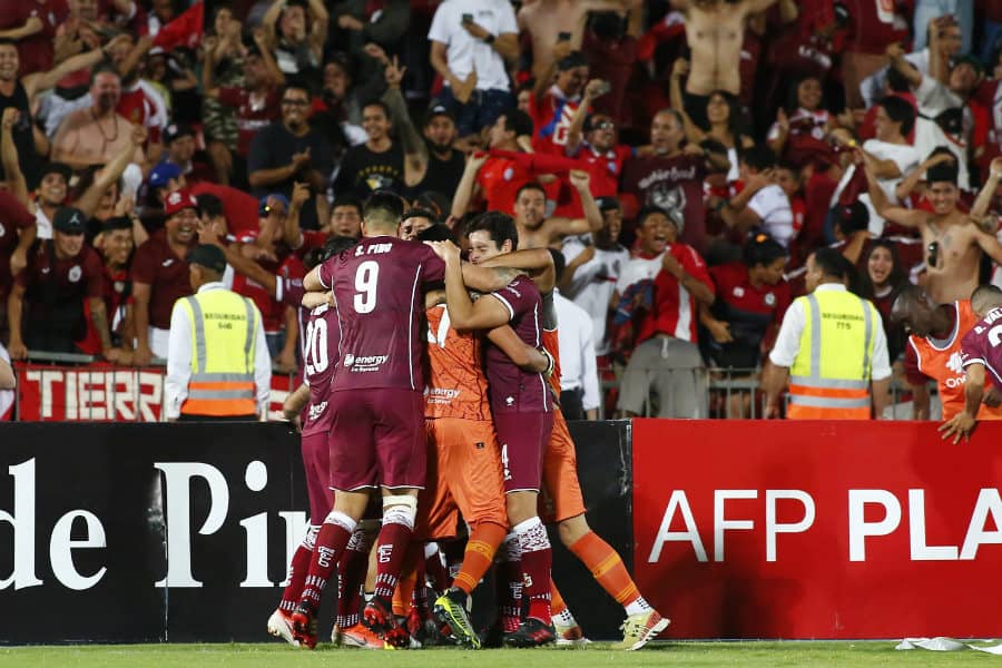 CD. La Serena consigue el ascenso y será el primer rival de Curicó Unido