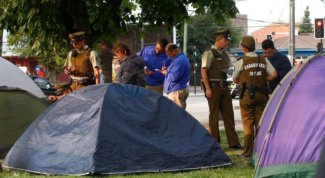 Realizan operativo para erradicar carpas en la Alameda