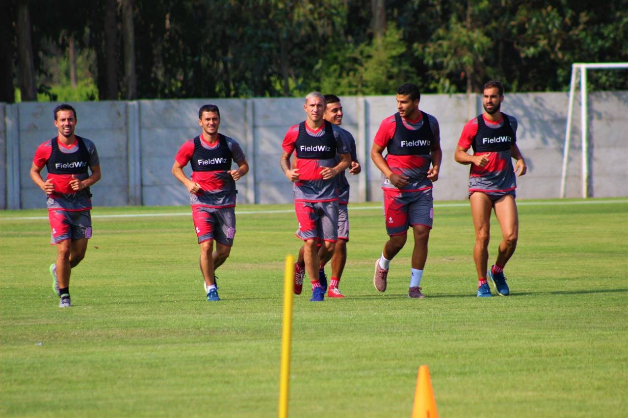 Este sábado Curicó Unido visitará a la UC en duelo amistoso