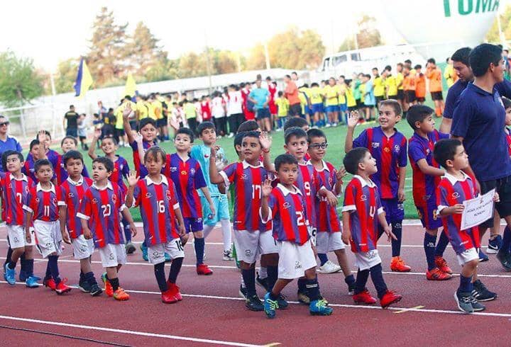 53 clubes de cuatro países dieron el vamos al Torneo Internacional de Fútbol Infantil