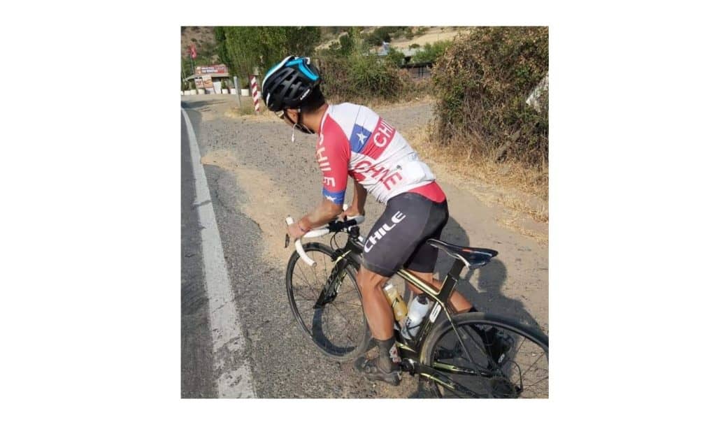 Confuso incidente finaliza con el "Mejor Ciclista del 2019" lesionado en la Ruta J-60