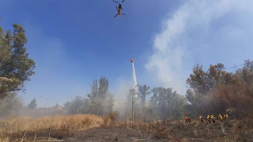 Onemi declara Alerta Roja para Talca por incendio forestal