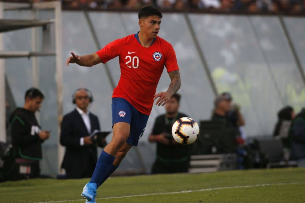 Alex Ibacache fue nominado para microciclo de La Roja