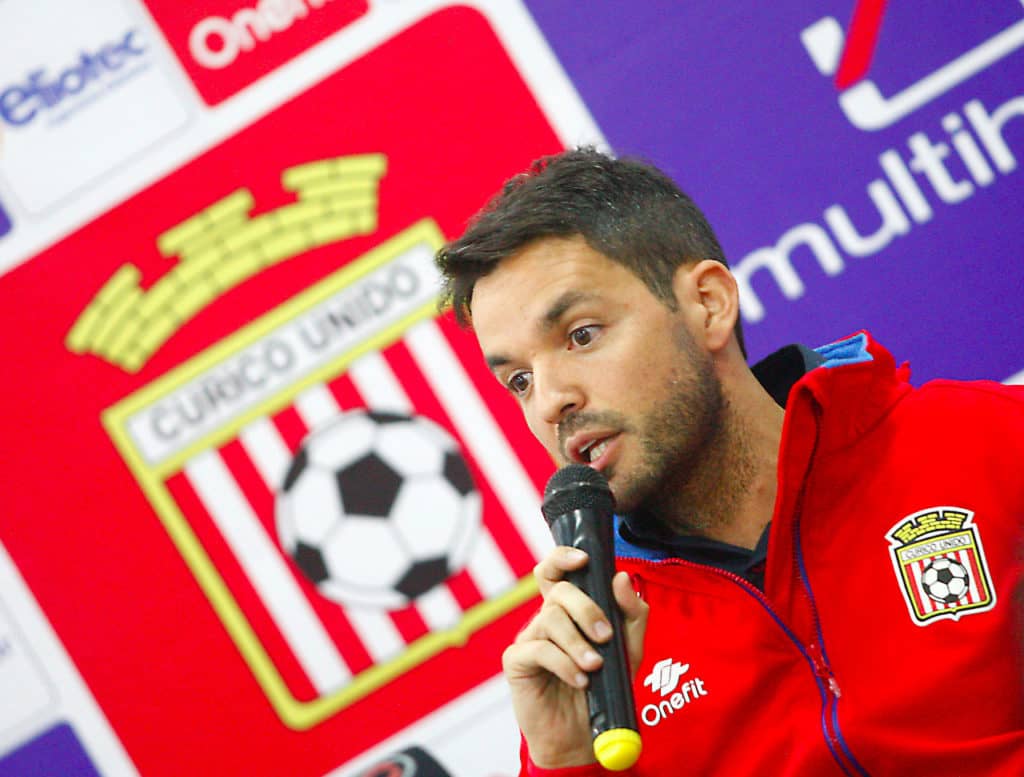 Nicolás Larcamón: “Queremos ser un equipo sólido en todas las líneas”