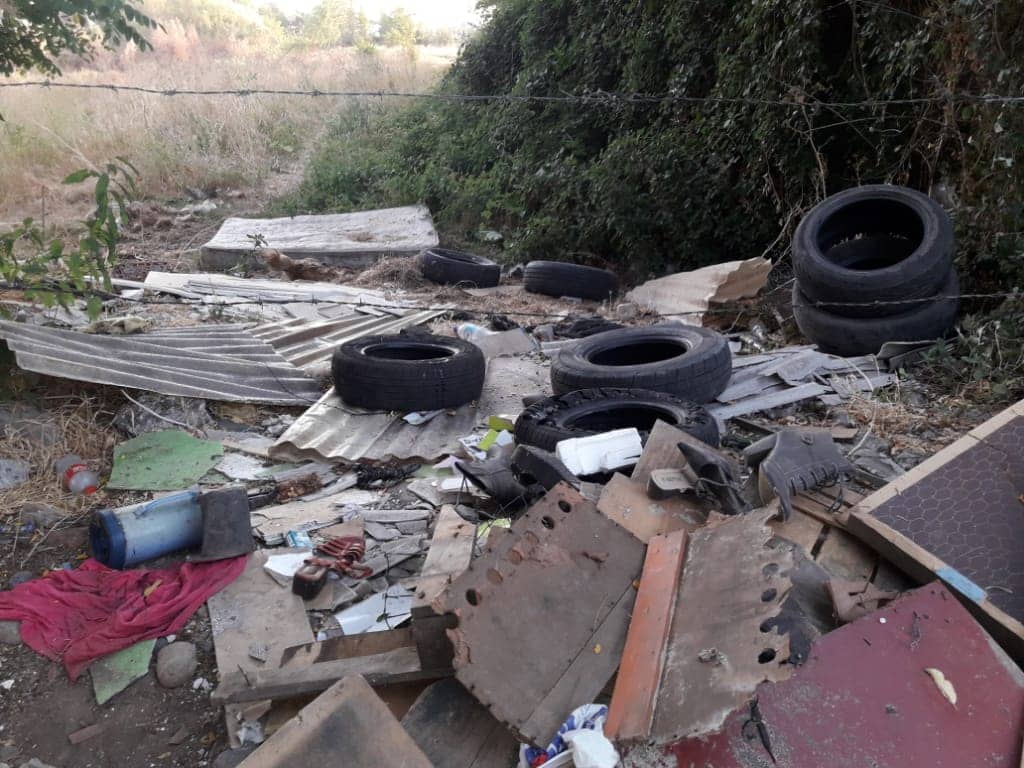 Vecinos de sector Los Lirios de Sarmiento denunciaron basural clandestino