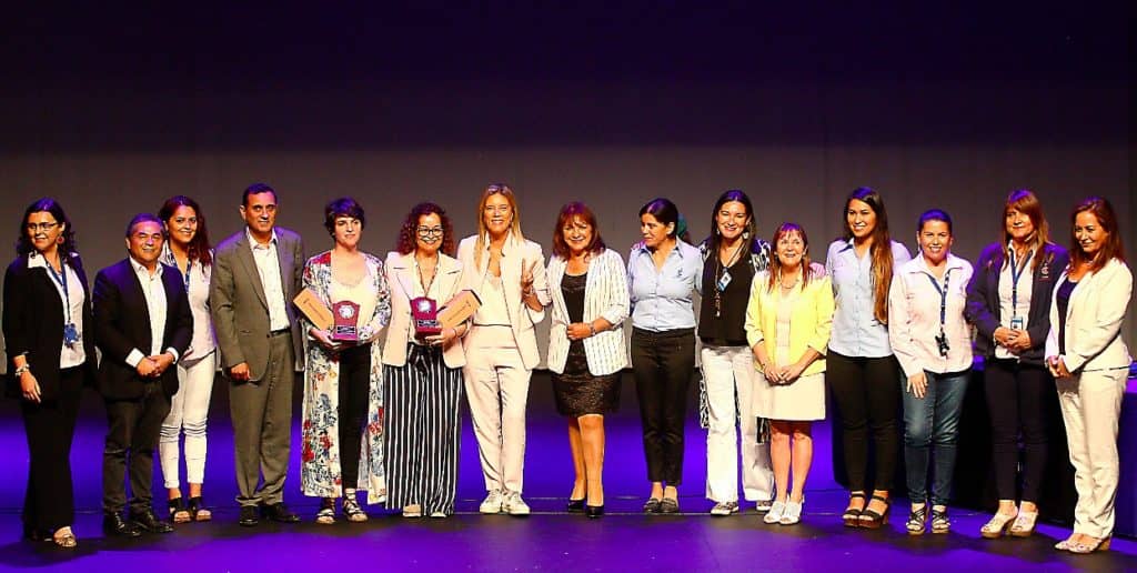 Conversatorio “Mujeres En Diálogo” se realizó en el Teatro Provincial de Curicó