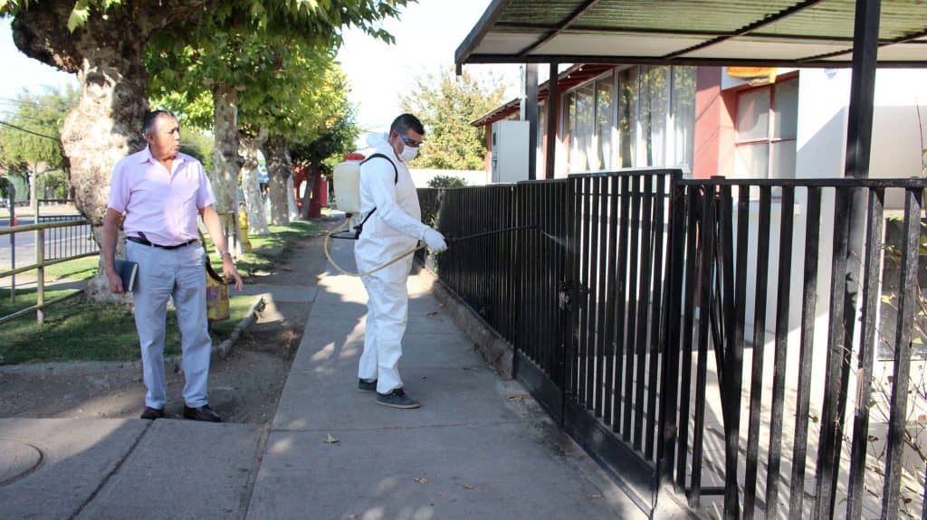 Municipalidad de Rauco inició sanitización en lugares públicos