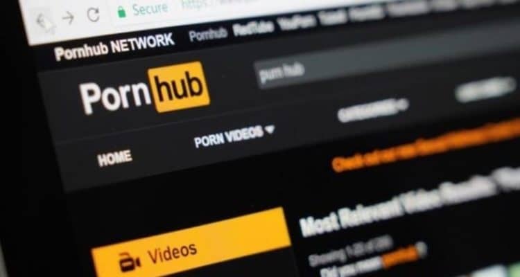 Piden el cierre de la web pornográfica más grande del mundo por compartir vídeos de abusos y violaciones