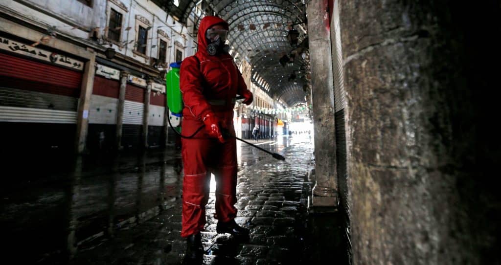 Comerciante rauquino dona dos mil 500 litros de cloro para reforzar programa de sanitización