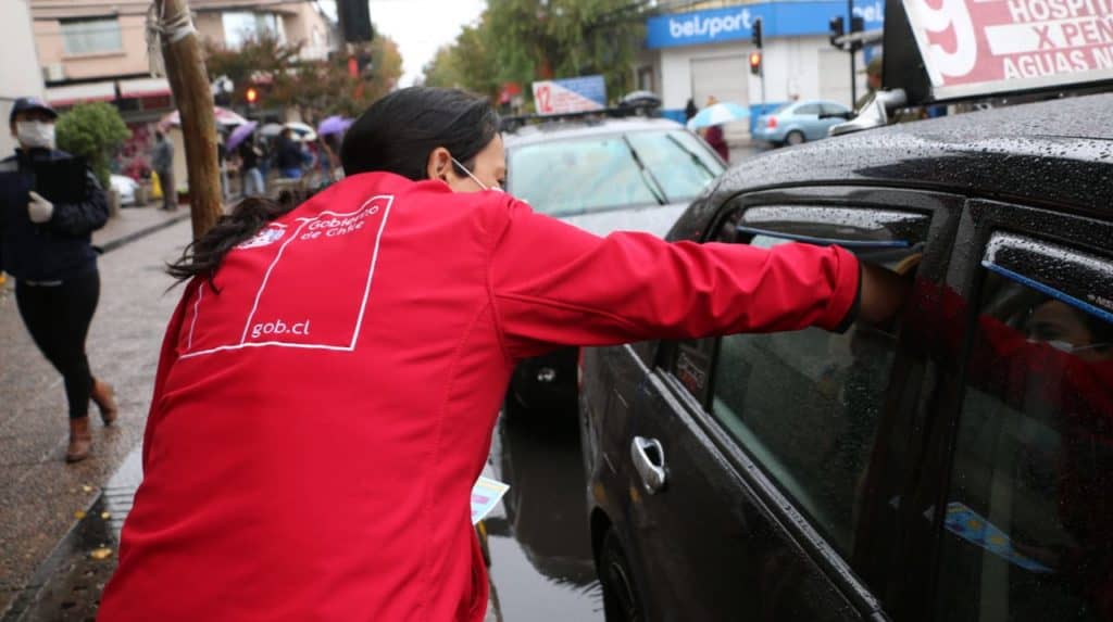 Autoridades fiscalizaron el uso de mascarillas en comercio y transporte curicano