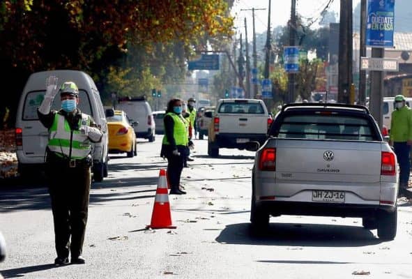 200 vehículos fueron regresado en controles sanitarios de Curicó: Mayoría provenía de Santiago