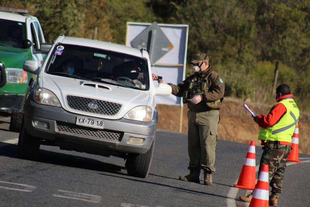 Más de 60 automóviles debieron regresar en accesos a Upeo y Potrero Grande
