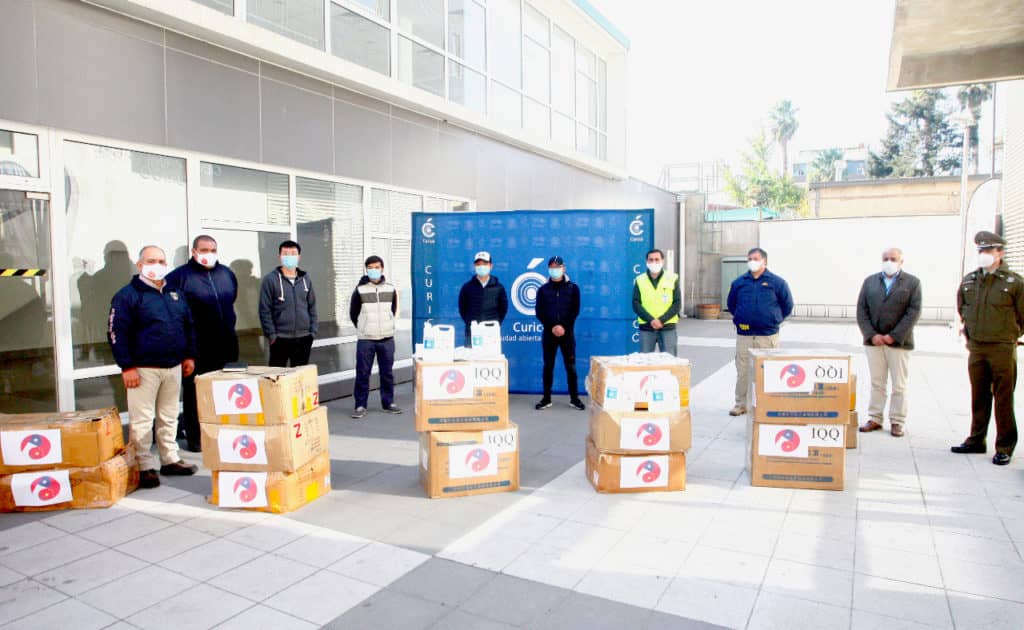 Empresarios chinos donaron 20 mil mascarillas a instituciones públicas de Curicó