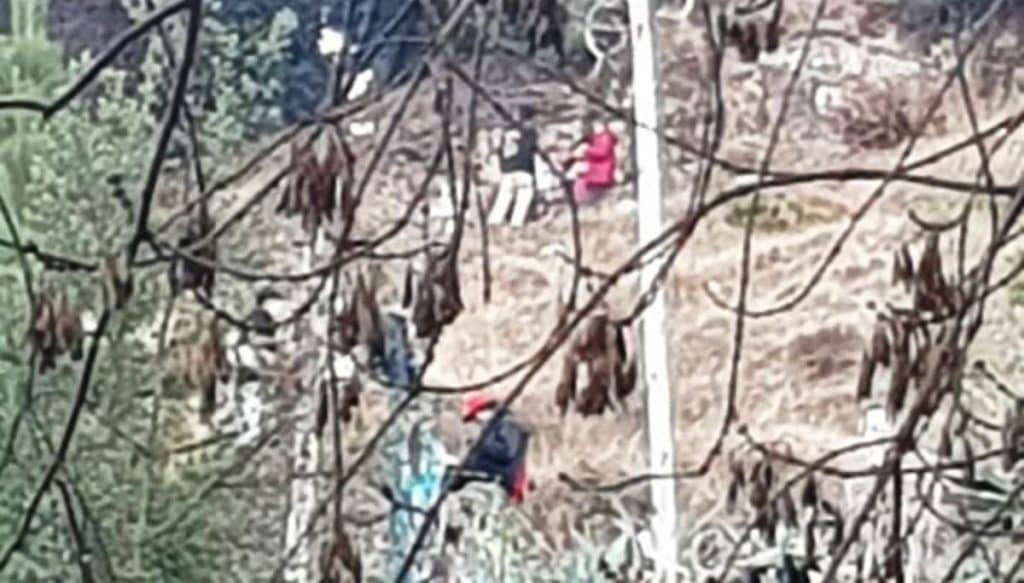 Parque Cerro Condell: El "carrete" no se detiene en pandemia