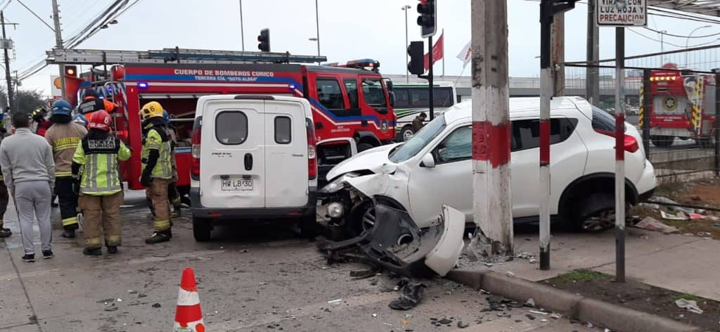 Chofer ebrio generó violenta colisión de tránsito camino a El Boldo