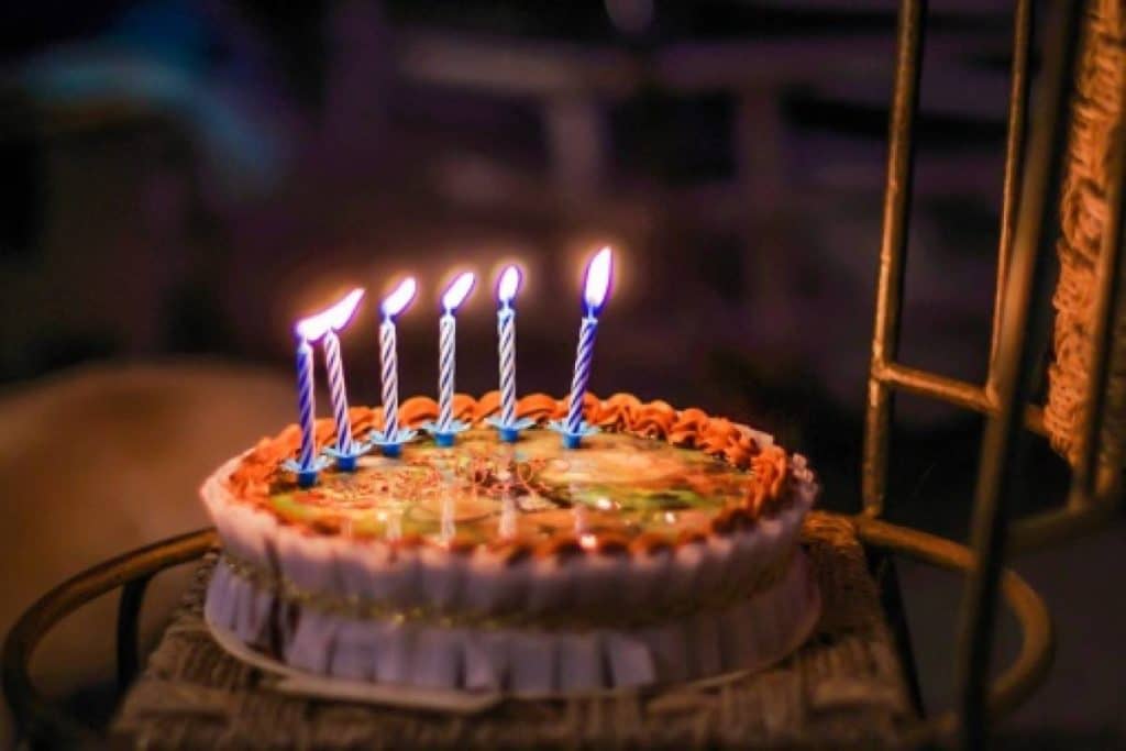 Familia se contagió de COVID-19 cuando celebraban cumpleaños en Talca