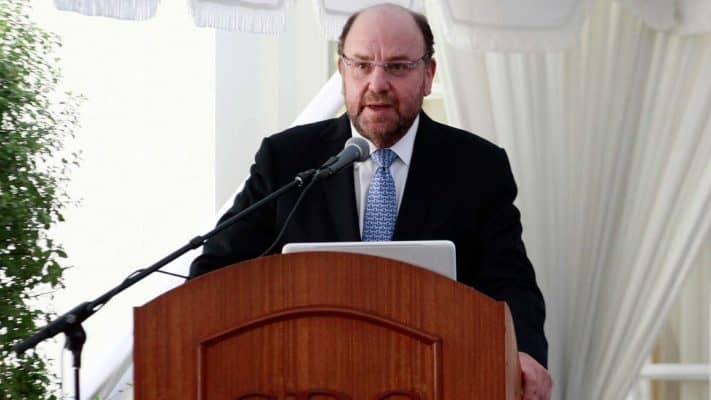 Ministro de Obras Públicas, Alfredo Moreno, es el primer ministro en dar positivo por Covid-19